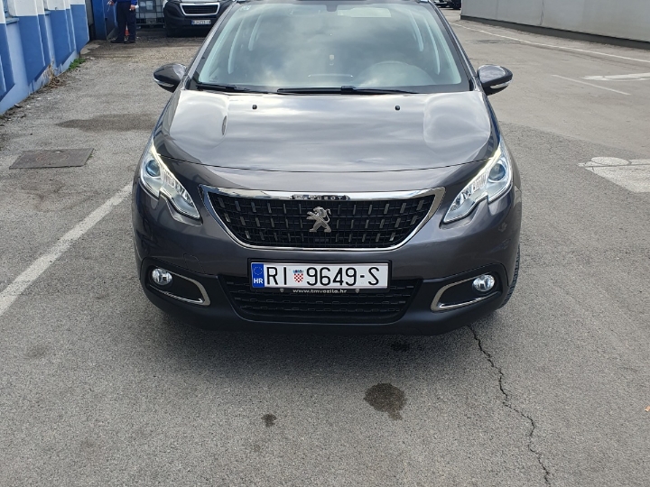 Peugeot 2008 Bluehdi