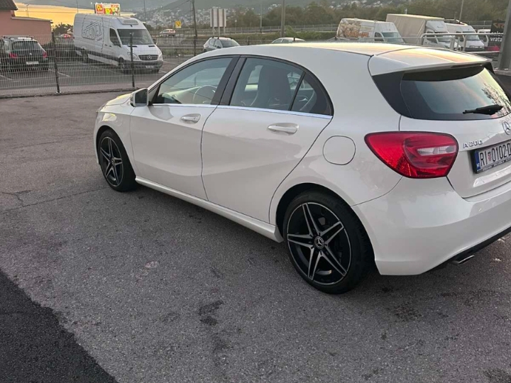 Mercedes A klasa 200