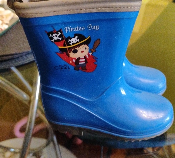 Dječje čizmice razni brojevi