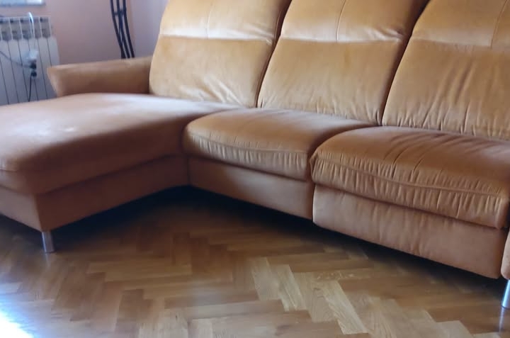 Prodajem kutnu garnituru