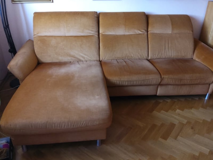 Prodajem kutnu garnituru