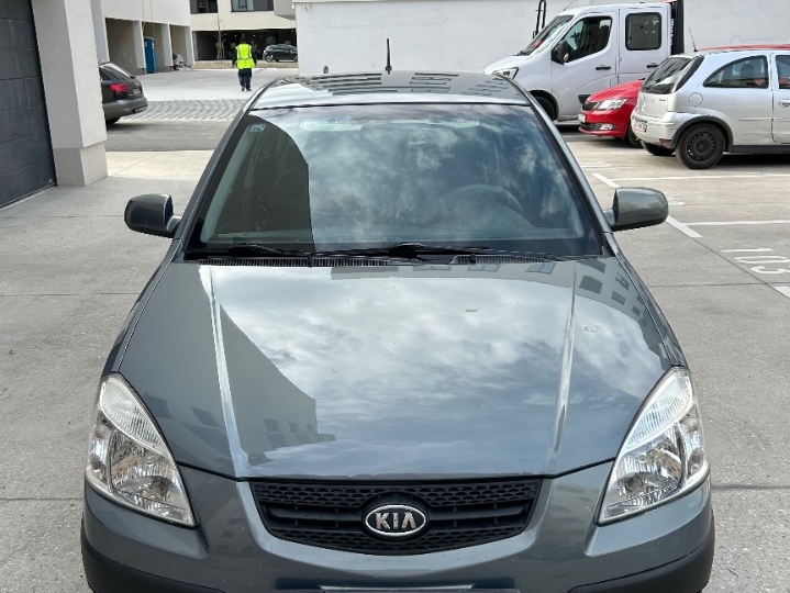 Kia Rio 1.4i ex / odlično stanje