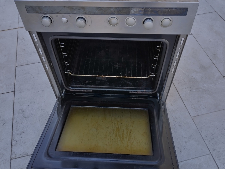 Pećnica ugradbena Whirlpool