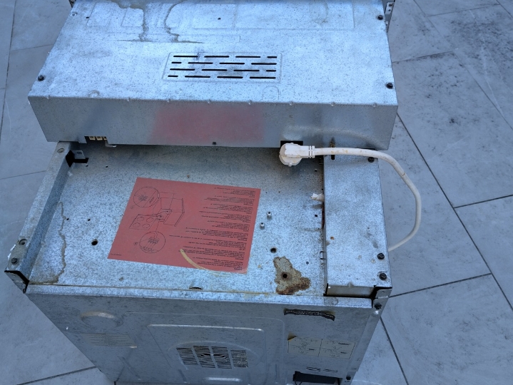 Pećnica ugradbena Whirlpool