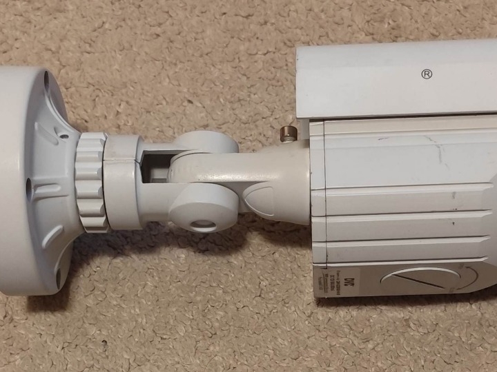 Kamera za videonadzor u boji DVC