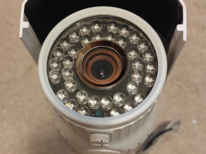 Kamera za videonadzor u boji DVC