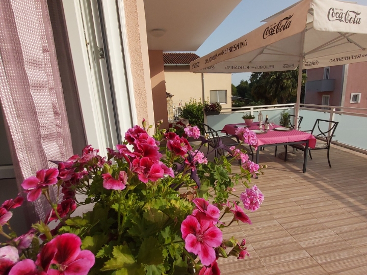 Stan 90m2 iznajmljujem