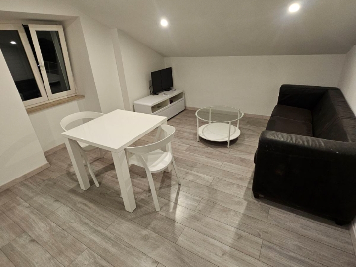 Centar, jednosoban stan + DB