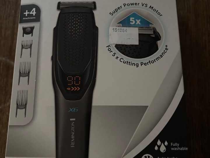 Prodajem novu mašinicu