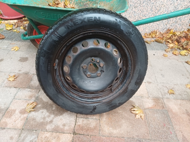 Čelične felge s gumama