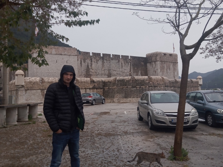 Tražim starije gospođe