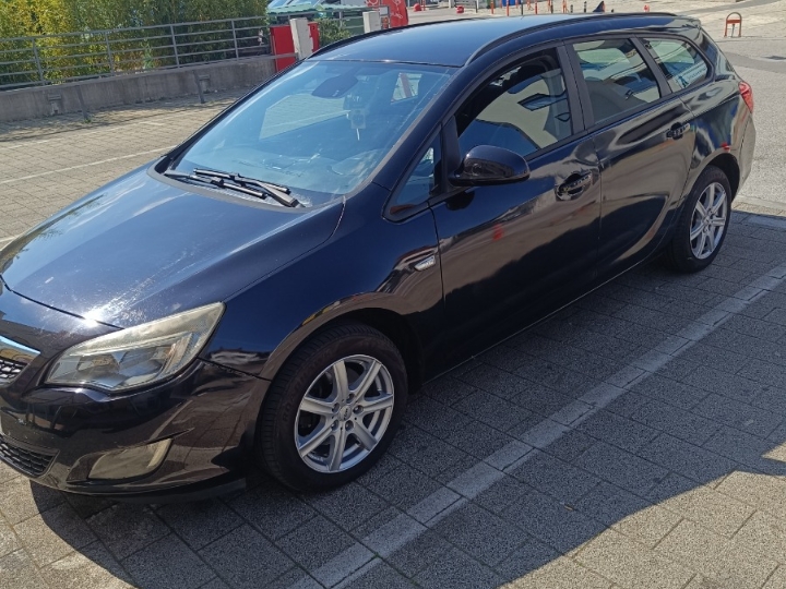 Opel Astra 1.7 cdti, 92 kW