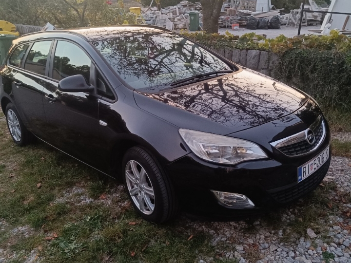 Opel Astra 1.7 cdti, 92 kW