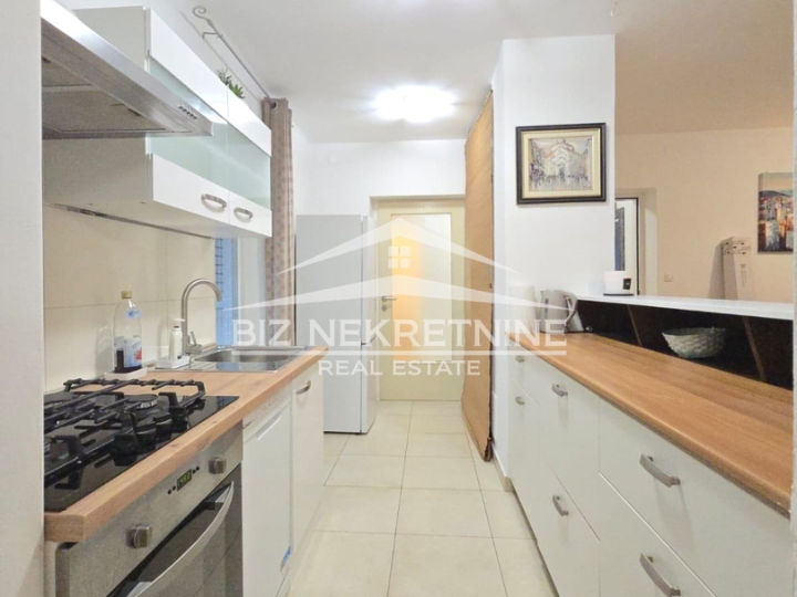 Opatija-Tošina, 3S+DB, 103m2