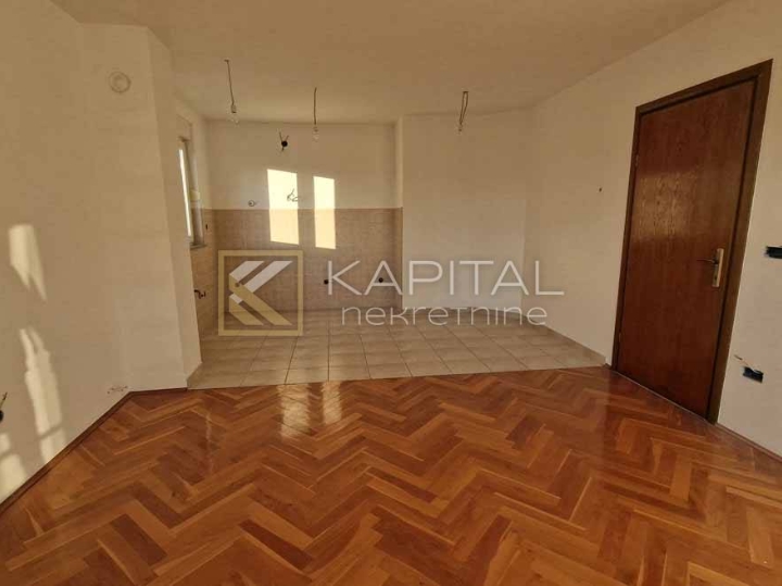 Centar Viškova, 2S+DB, prizemlje