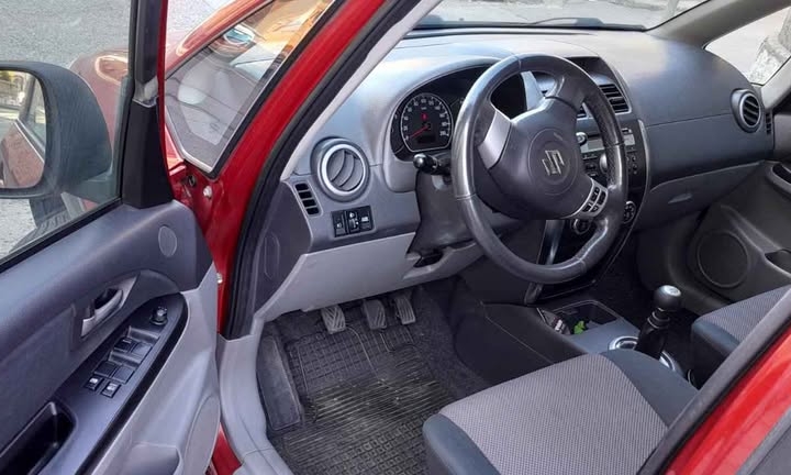Suzuki SX4