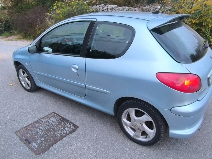 Peugeot 206 2.0 hdi