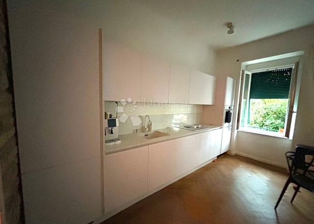 Odličan stan na istočnoj strani Rijeke