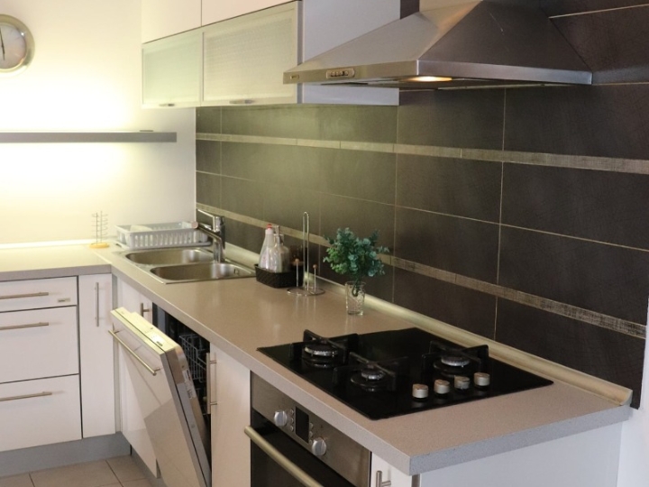 Bez provizije - dvosoban stan (1S+DB)