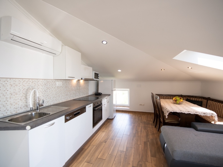 Prekrasan stan u villi s pogledom