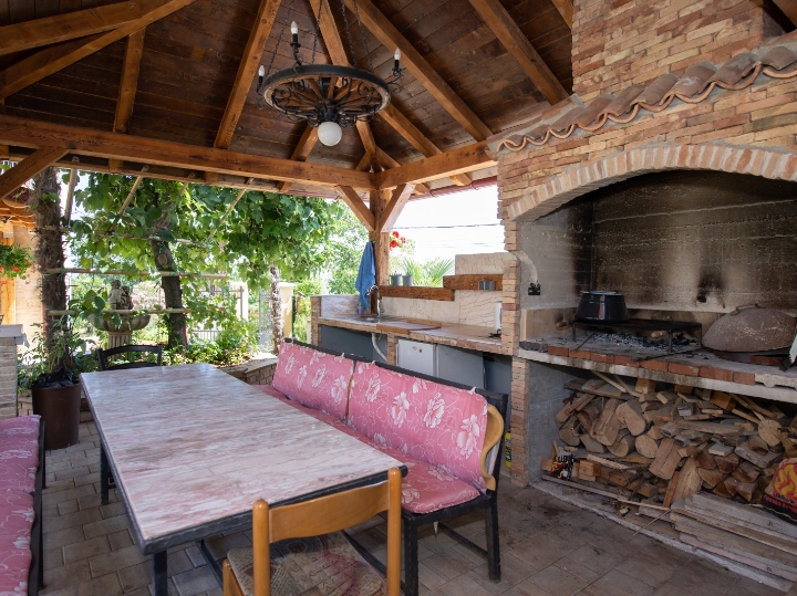 Prekrasan stan u villi s pogledom