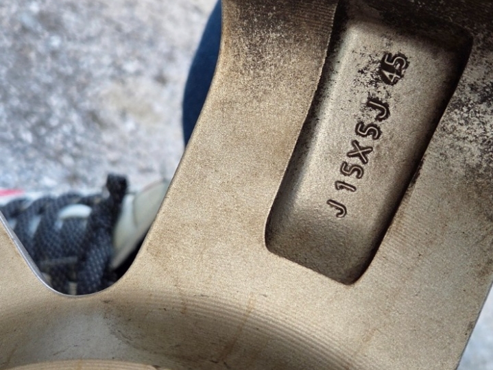 Alu felge 15" 4x100 ET 45