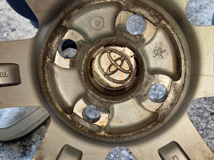 Alu felge 15" 4x100 ET 45