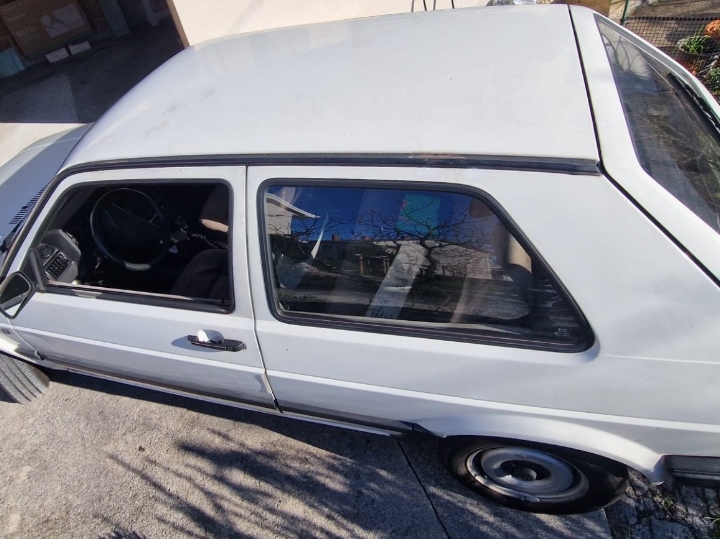 Prodajem Golf 2, Dizel, 1989. god.