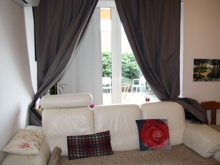 Iznajmljujem prostrani studio