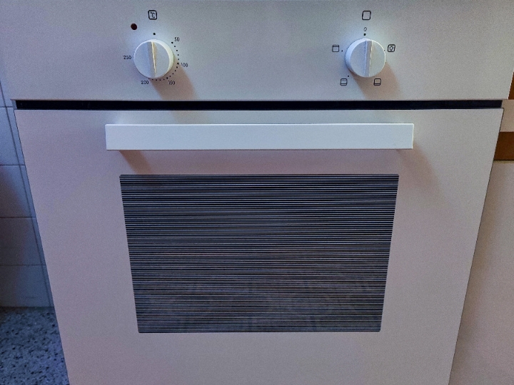 Ugradbena pećnica Ikea Lagan OV3