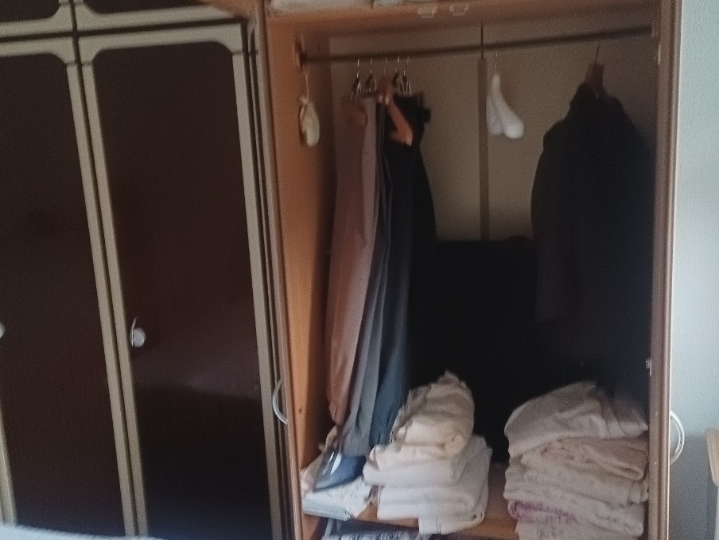 Veliki ormar za spavaću sobu