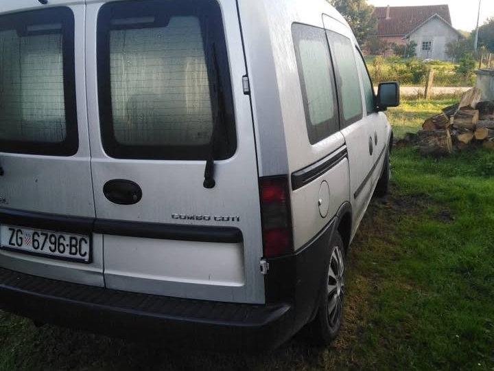Opel Combo 1.3 Cdti