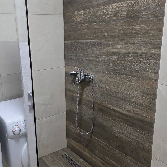 Stan + poslovni prostor na Pehlinu