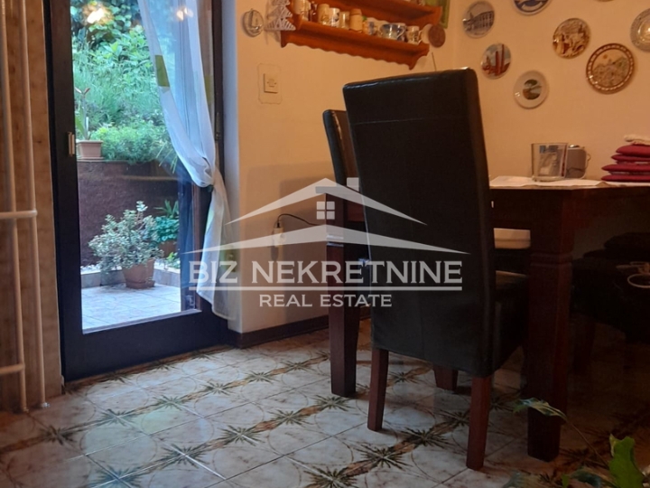 Kastav, kuća u nizu