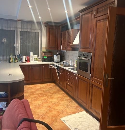 Opatija okolica, Ika, stan s garažom i bazenom