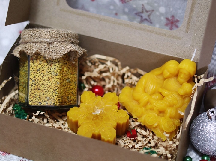 Božićni poklon paketi iz košnice