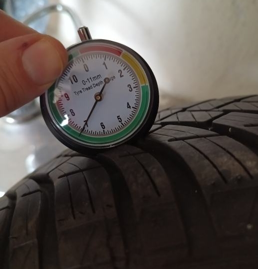 Gune Kleber 165/65/15