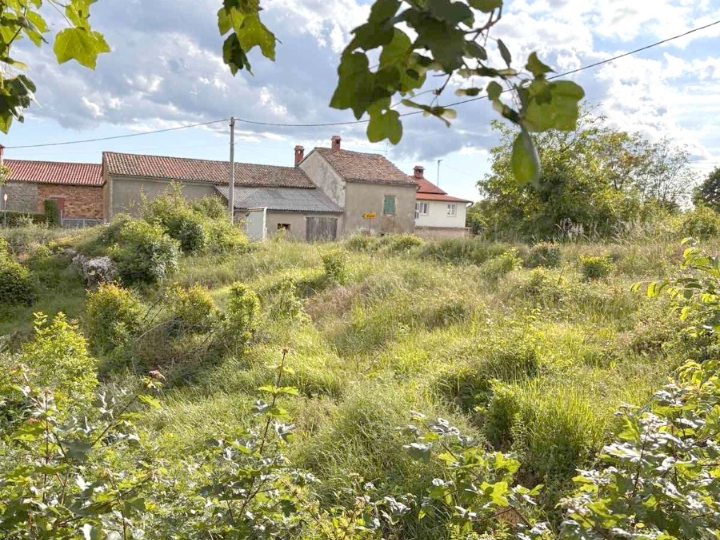 Istra, Hum, 848 m2, zemljište