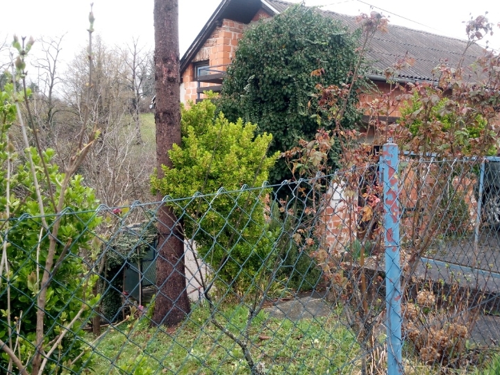 Kuća sa zemljištem, Zagreb