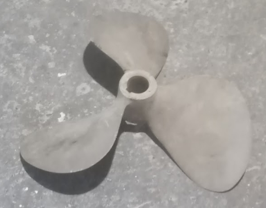 Brodski propeler desnookretni