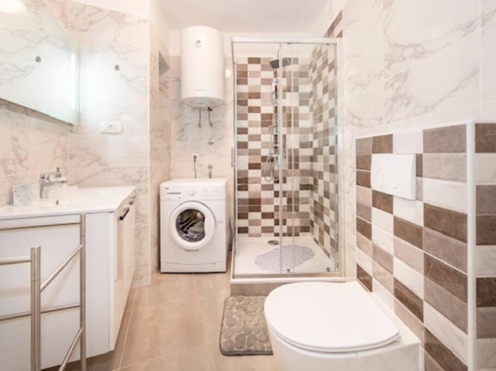 1,5 sobni stan + DB, Belveder