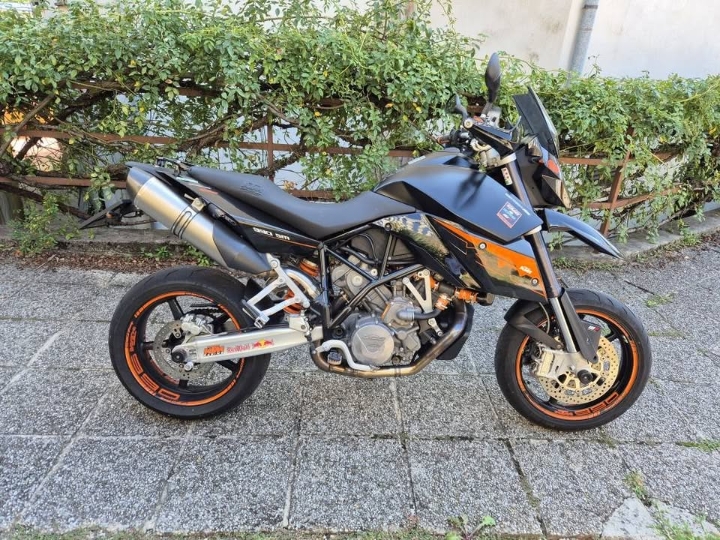 Ktm sm 990
