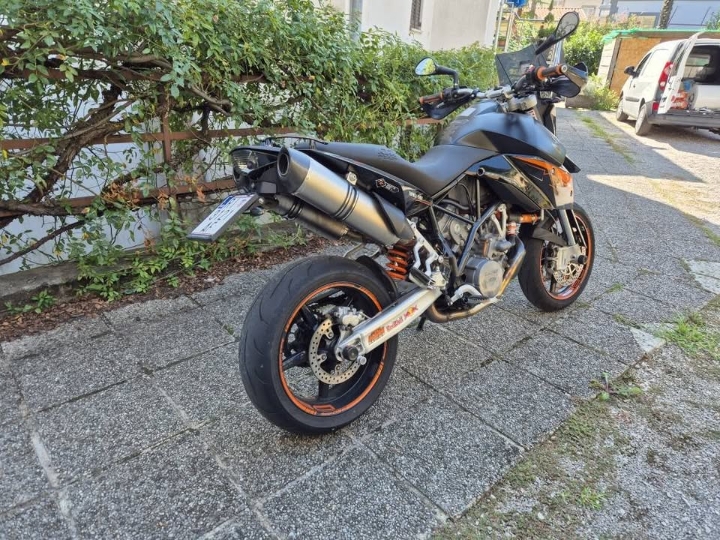 Ktm sm 990
