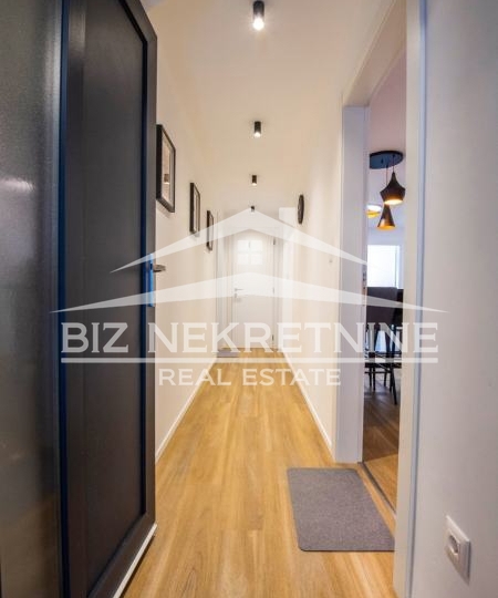 Centar - stan sa dva app - korak do Korza