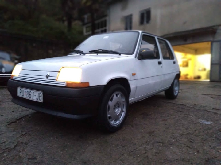 Renault 5
