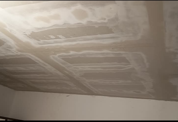 Knaufer i pomoćni traže posao