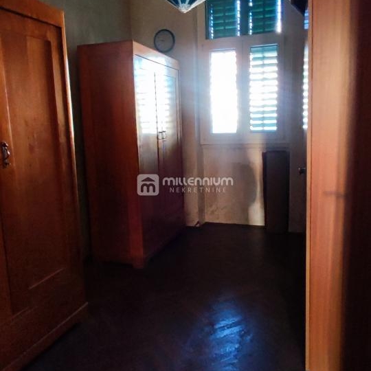 Gornja Vežica, etaža, 88.26m2, okućnica i pogled na more