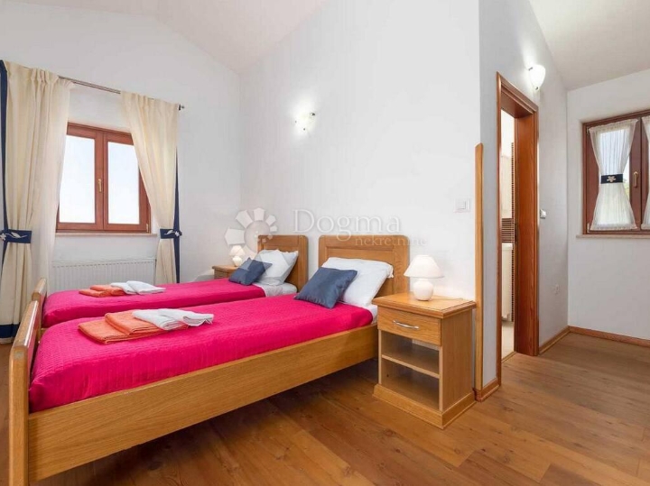 Sniženo!! Tinjan, istarska kamena ljepotica