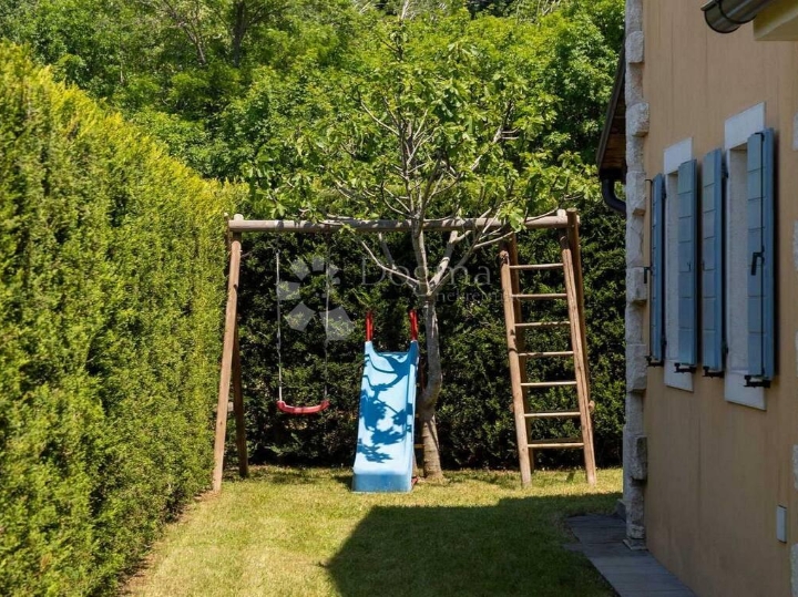 Sniženo!! Tinjan, istarska kamena ljepotica