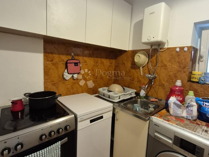 Vintage stan na Belvederu, 66m2